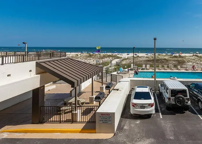 Island Winds East 107 Apartment
