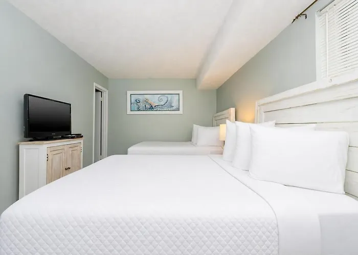 Apartment Island Winds East 107